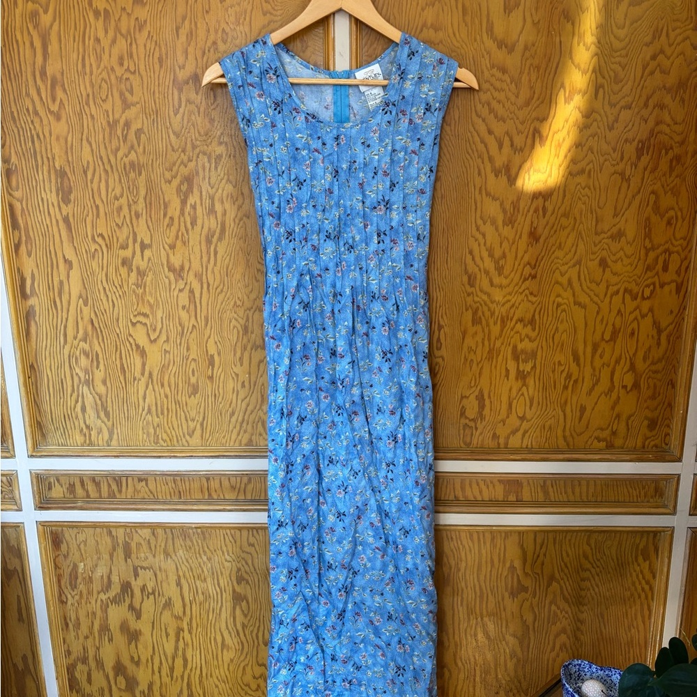 Floral Blue Sleeveless Maxi Dress